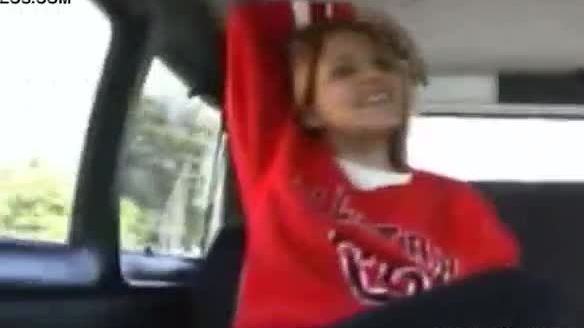 Juvenile bitch fucks in a car without feeling exhausted